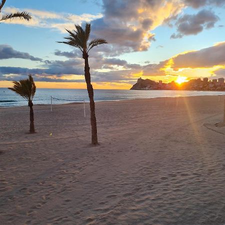 Sunny Morning Of Costa Blanca - Sunset Waves Benidorm Apartment Exterior foto
